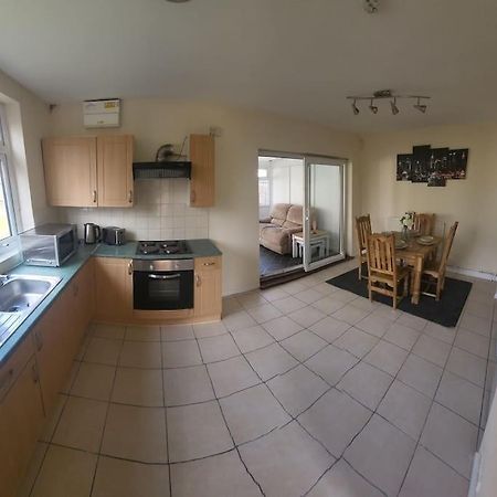 4 Bed Family Home With Secure Parking. Warwick Uni Coventry Exteriör bild